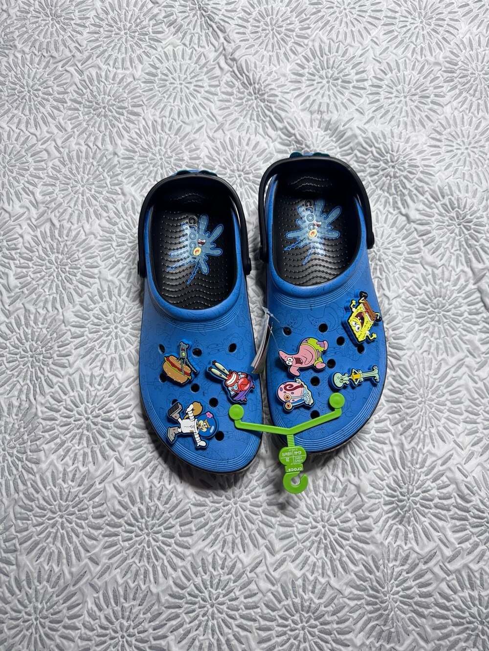 Crocs SpongeBob SquarePants Off-Court Clog Mens Size 10 Blue Black